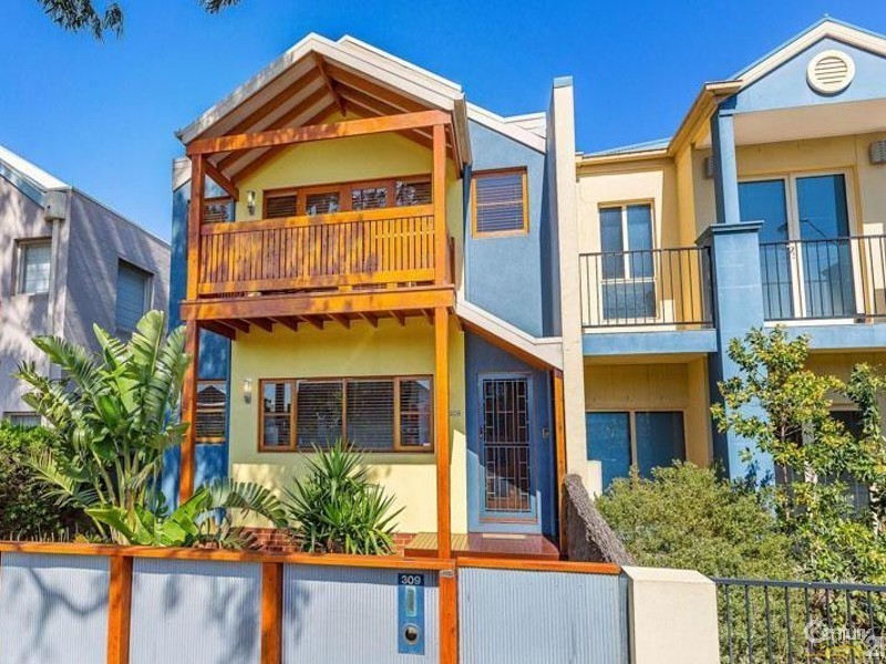 309 Melbourne Road, Newport VIC 3015