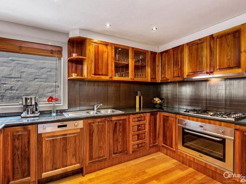 309 Melbourne Road, Newport VIC 3015