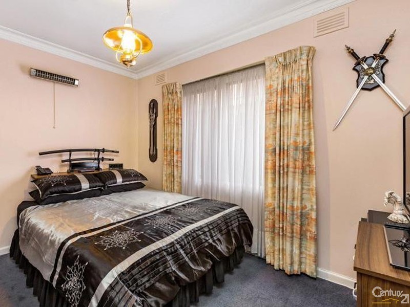 158 Maidstone Street, Altona VIC 3018