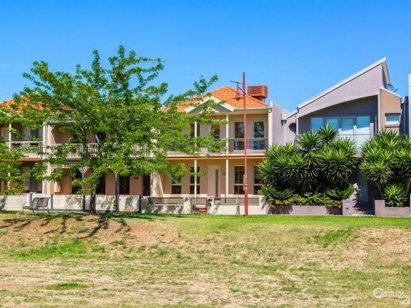 113 Johnliston Drive, Newport VIC 3015