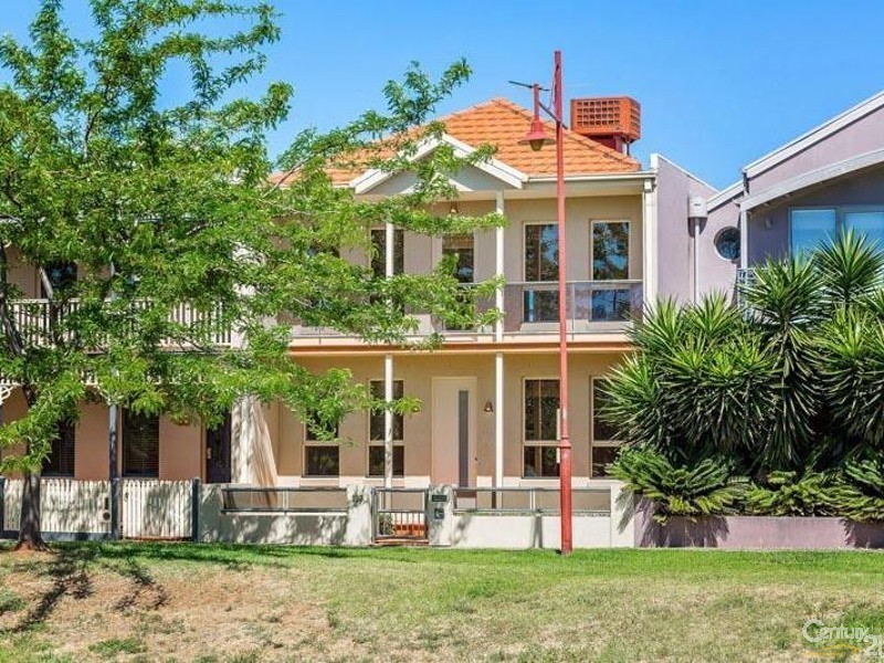 113 Johnliston Drive, Newport VIC 3015