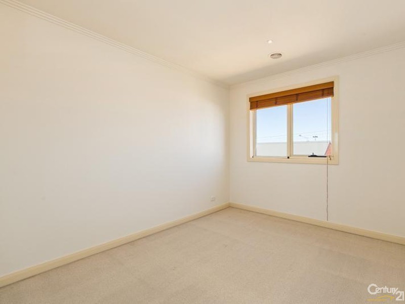 113 Johnliston Drive, Newport VIC 3015