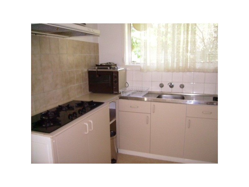 2/103 PARK CRESCENT, Williamstown VIC 3016