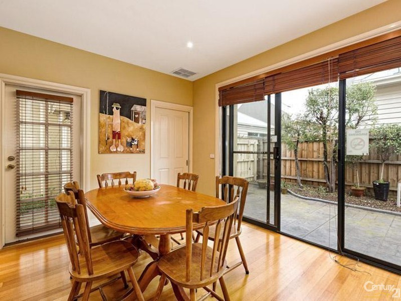 2/1 FEDERAL STREET, Williamstown VIC 3016