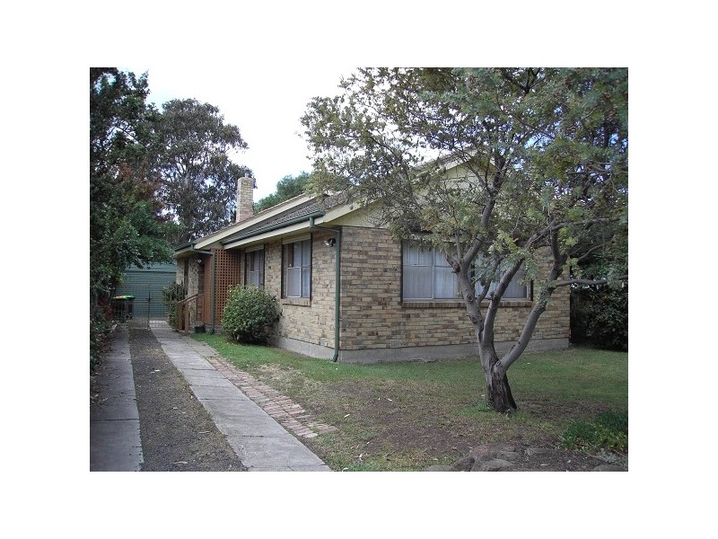 8 LEMMON STREET, Williamstown VIC 3016
