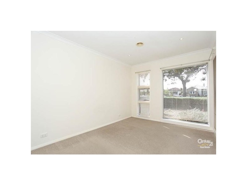 19 JUBILEE STREET, Newport VIC 3015