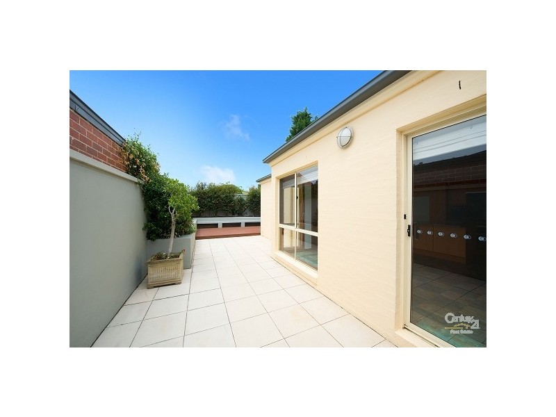22 WEST COURT, Williamstown VIC 3016