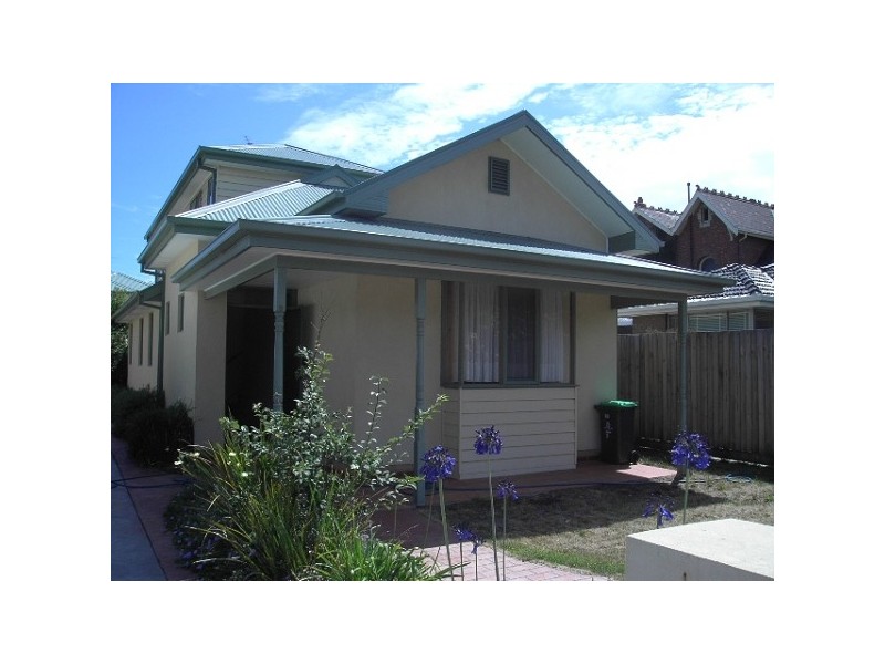 2/86 RAILWAY CRESCENT, Williamstown VIC 3016