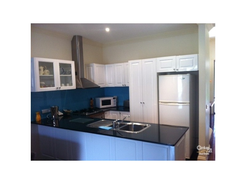 2/86 RAILWAY CRESCENT, Williamstown VIC 3016