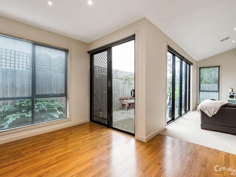 47 GREENE STREET, South Kingsville VIC 3015