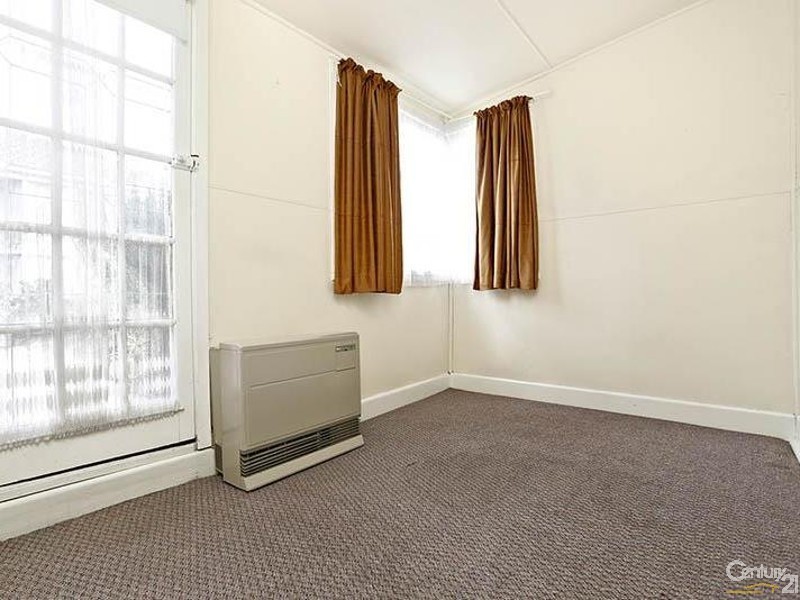 18B FLORENCE STREET, Williamstown VIC 3016