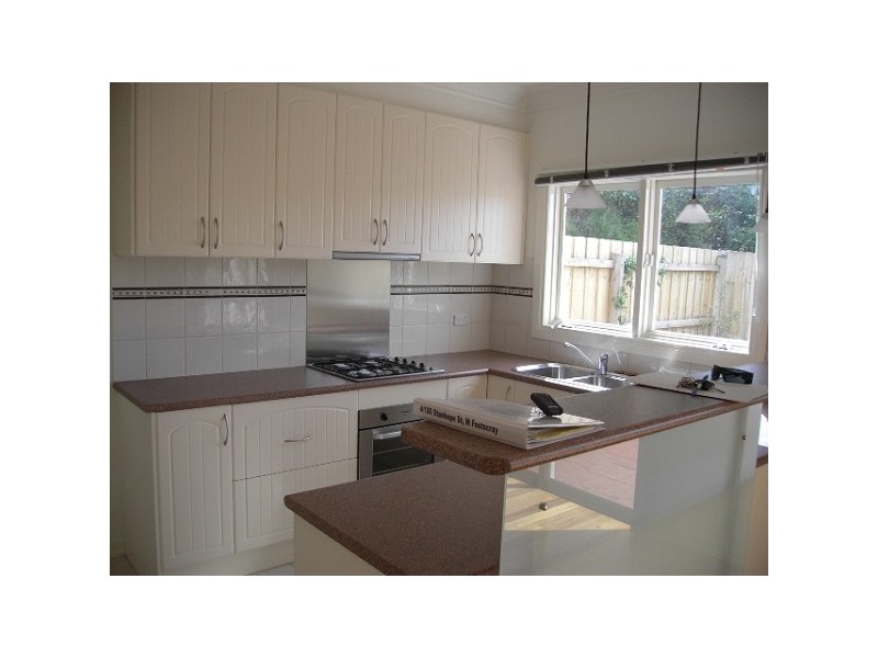 4/100 STANHOPE STREET, West Footscray VIC 3012