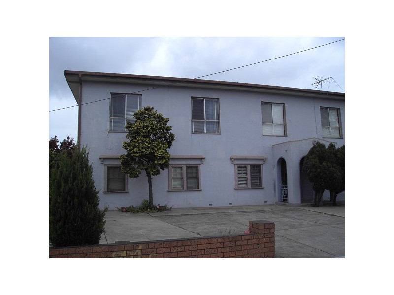 3/76 HALL STREET, Newport VIC 3015