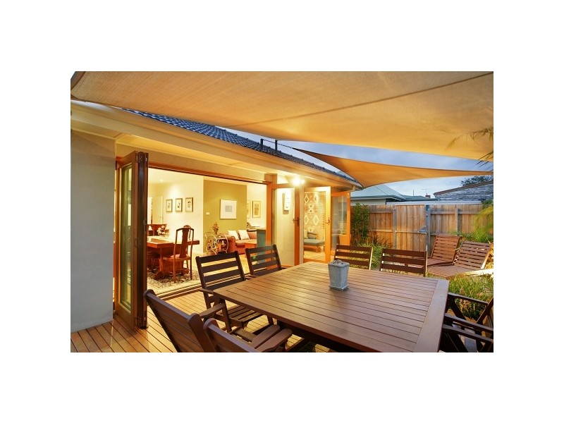 33 CARMEN STREET, Newport VIC 3015