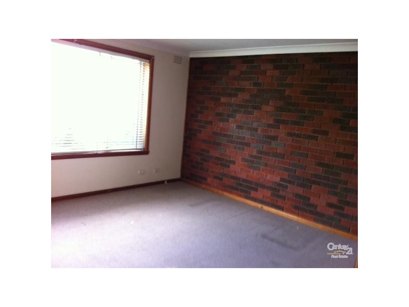 2/89 SALTLEY STREET, South Kingsville VIC 3015