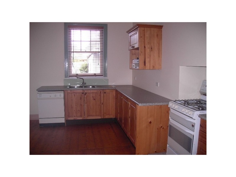 21 FARM STREET, Newport VIC 3015