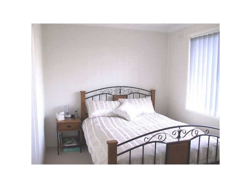 8/42 PERCY STREET, Newport VIC 3015