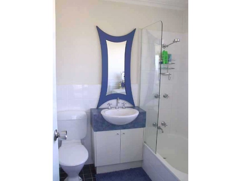 8/42 PERCY STREET, Newport VIC 3015