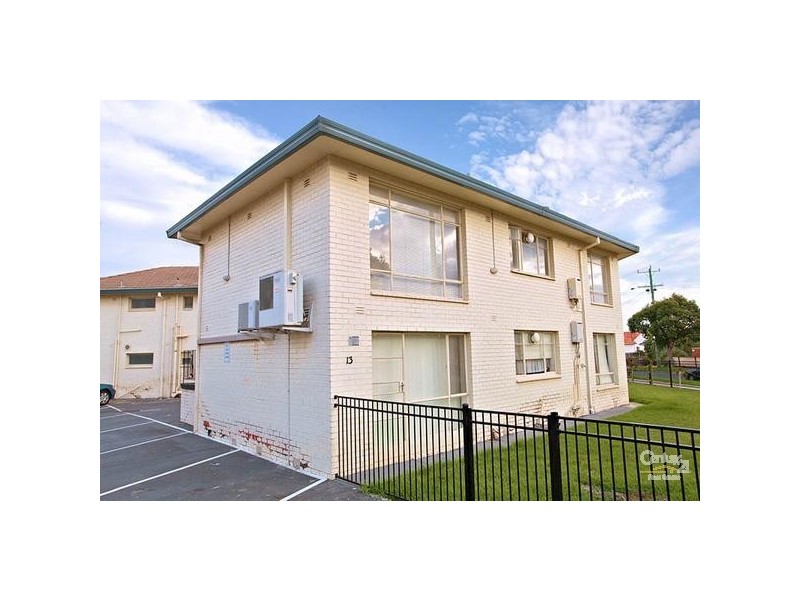 1/13 STAPLEY CRESCENT, Altona North VIC 3025