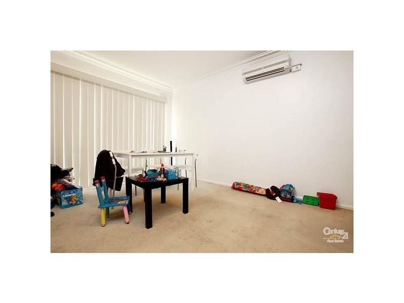 1/13 STAPLEY CRESCENT, Altona North VIC 3025