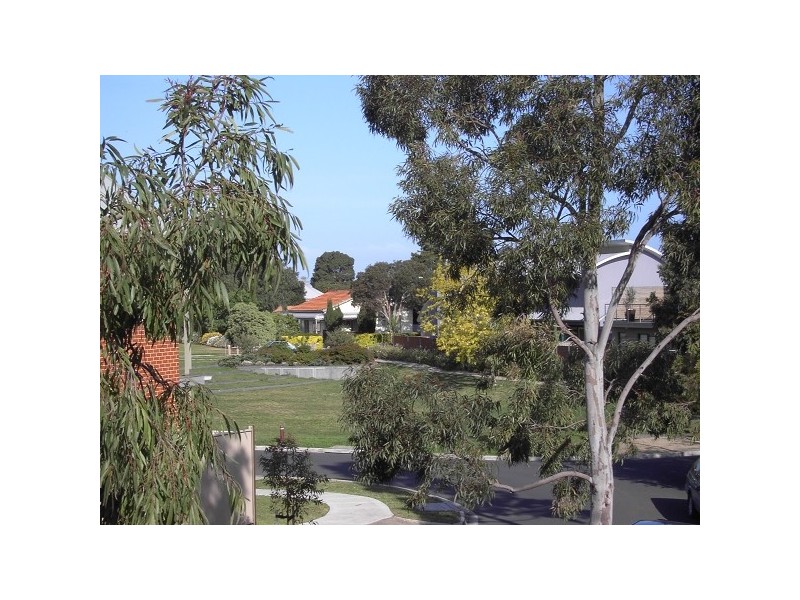 45 John Liston Drive, Newport VIC 3015