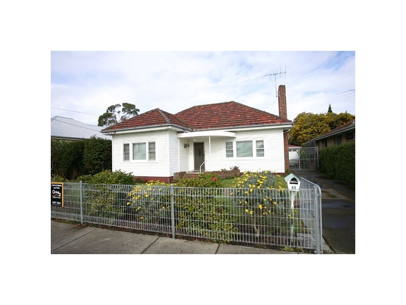 43 PEEL STREET, Newport VIC 3015
