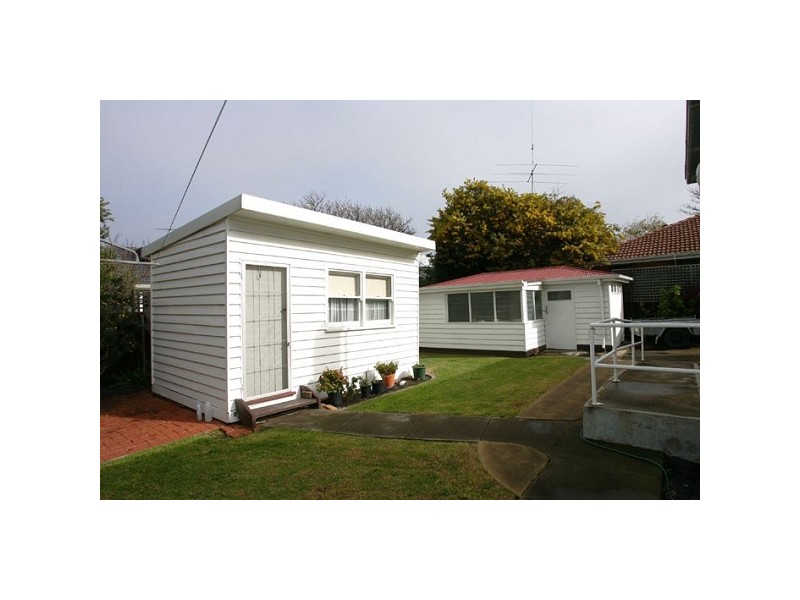 43 PEEL STREET, Newport VIC 3015