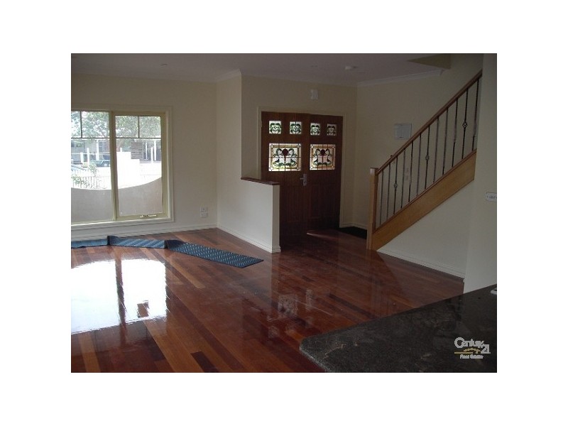 1/67 OXFORD STREET, Newport VIC 3015