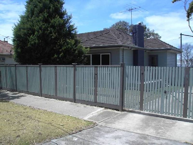 37 Rosshire Road, Newport VIC 3015