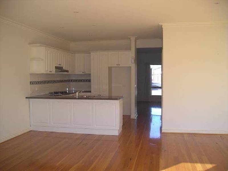 45 John Liston Drive, Newport VIC 3015