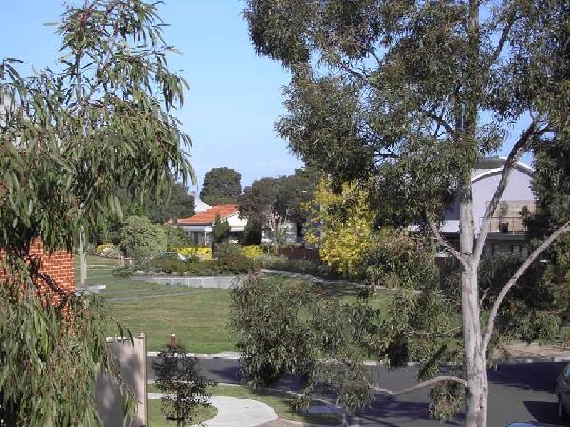 45 John Liston Drive, Newport VIC 3015