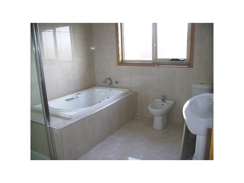 3a BOND STREET, Altona North VIC 3025