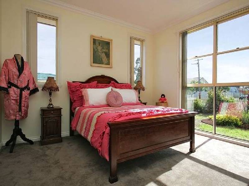 13 Percy Street, Newport VIC 3015