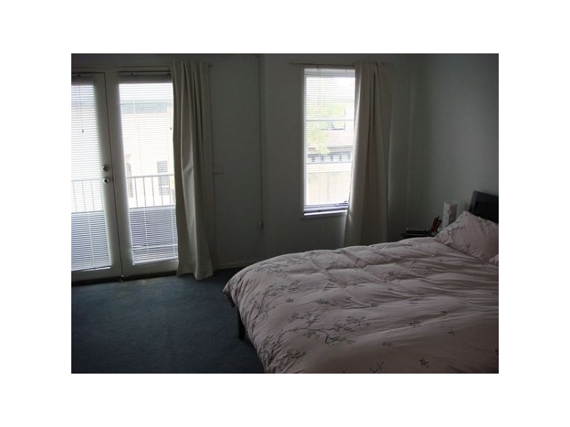 143 JOHN LISTON DRIVE, Newport VIC 3015
