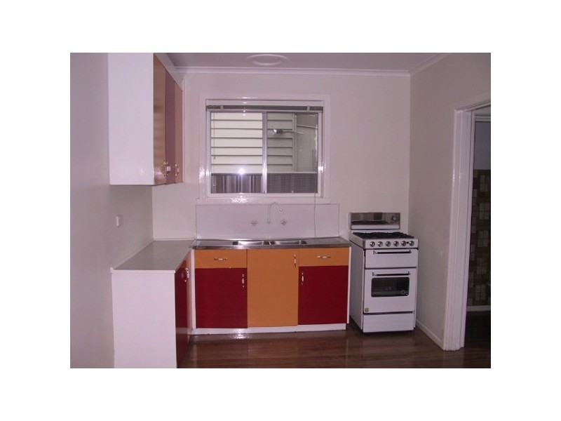 2 LAVERTON STREET, Williamstown VIC 3016