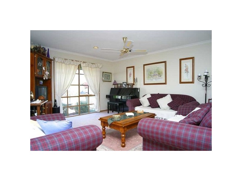 42B ANGUS AVENUE, Altona North VIC 3025