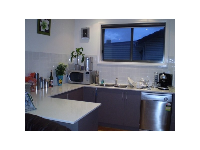 2/84 FLORENCE STREET, Williamstown VIC 3016