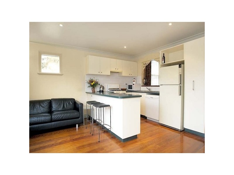 112 SHIELDS STREET, Flemington VIC 3031