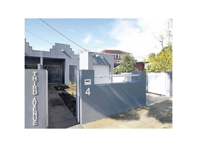 4 THIRD AVENUE, Altona North VIC 3025