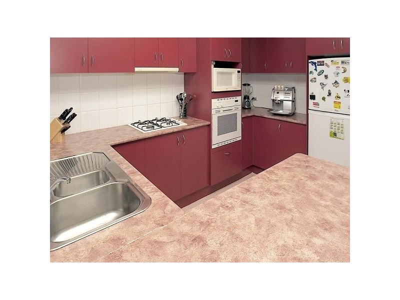 4 THIRD AVENUE, Altona North VIC 3025