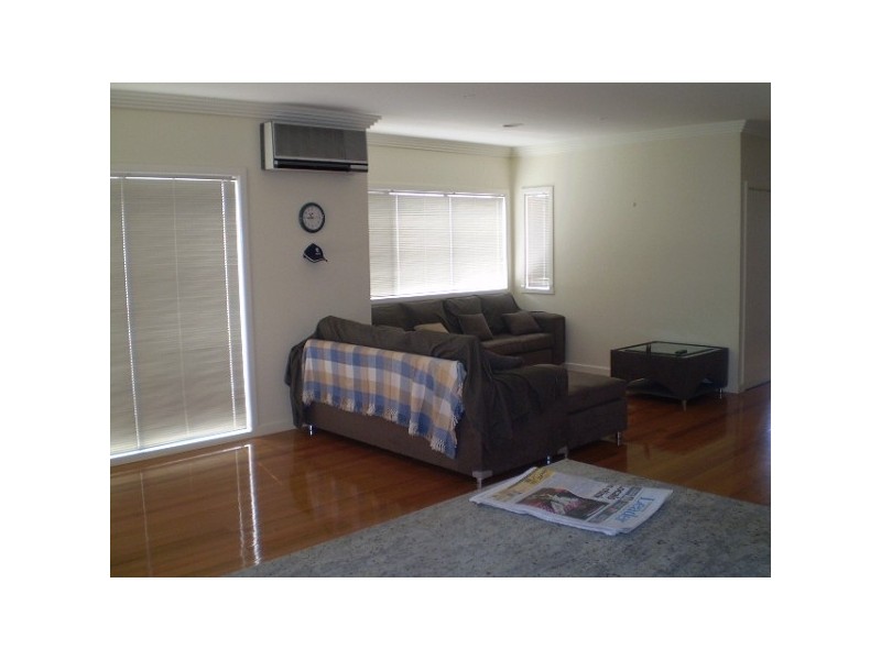 5 NEUMAYAR PLACE, Newport VIC 3015