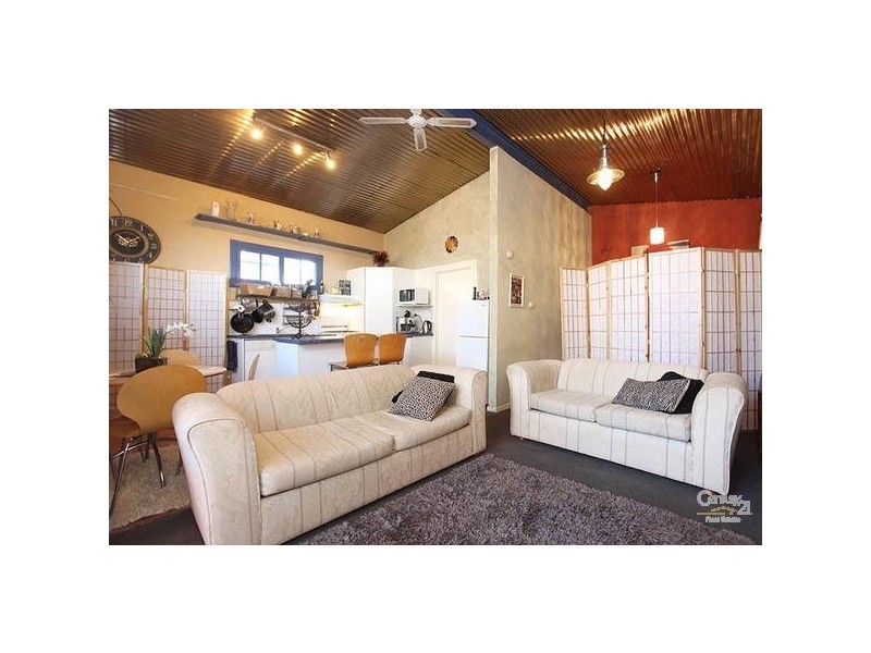 86 FLORENCE STREET, Williamstown VIC 3016