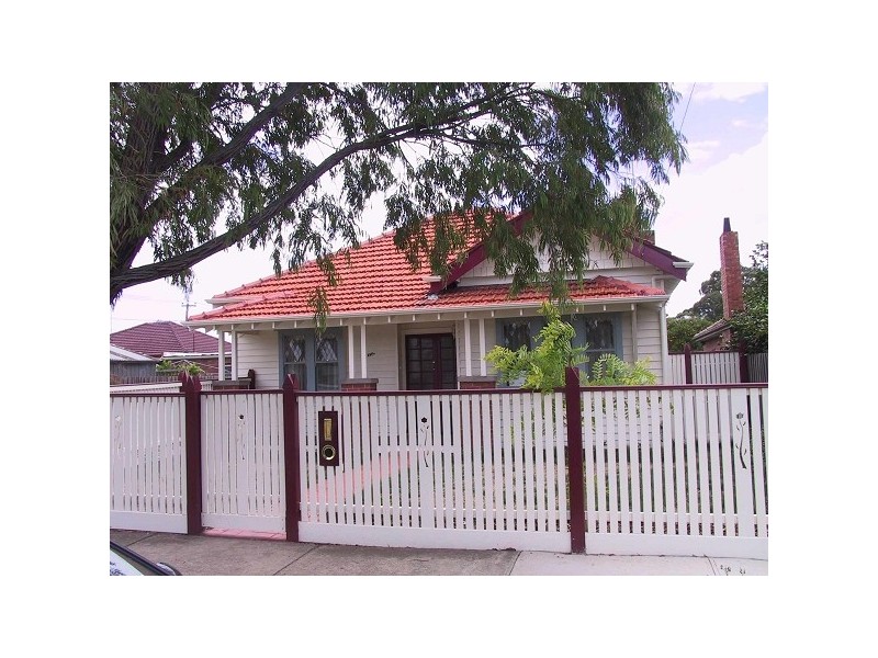 1/100 STANHOPE STREET, West Footscray VIC 3012