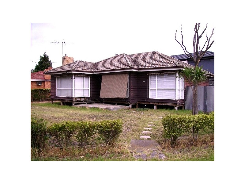 17 Paproth Grove, Altona North VIC 3025