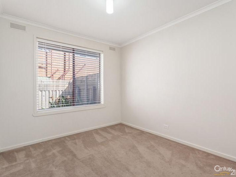 2/63 MELBOURNE ROAD, Williamstown VIC 3016