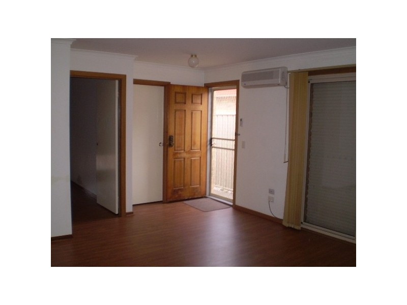 2/52 POWLETT STREET, Altona Meadows VIC 3028