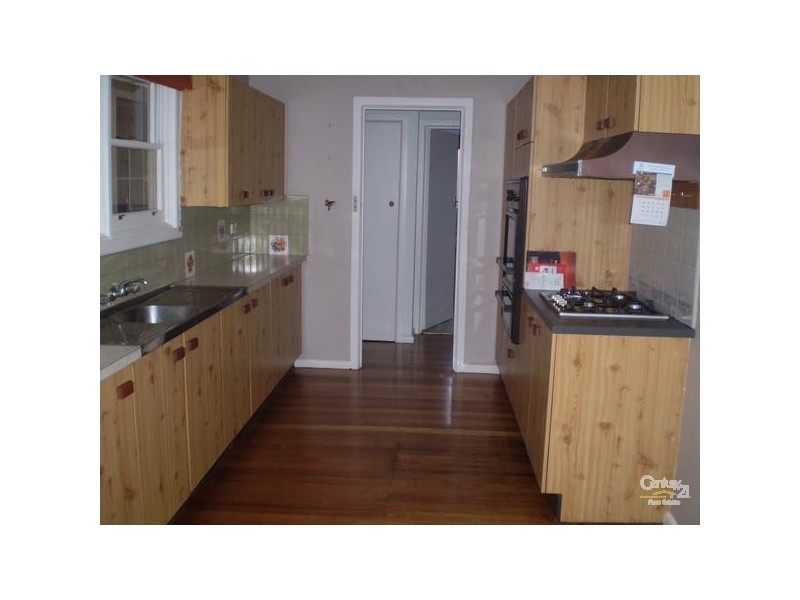 20 FOURTH AVENUE, Altona North VIC 3025