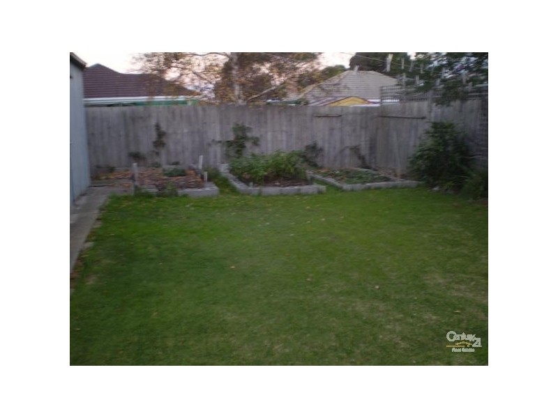 20 FOURTH AVENUE, Altona North VIC 3025