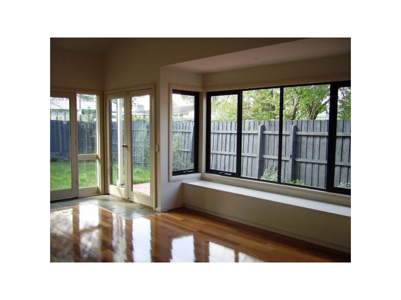 38 SEVERN STREET, Newport VIC 3015