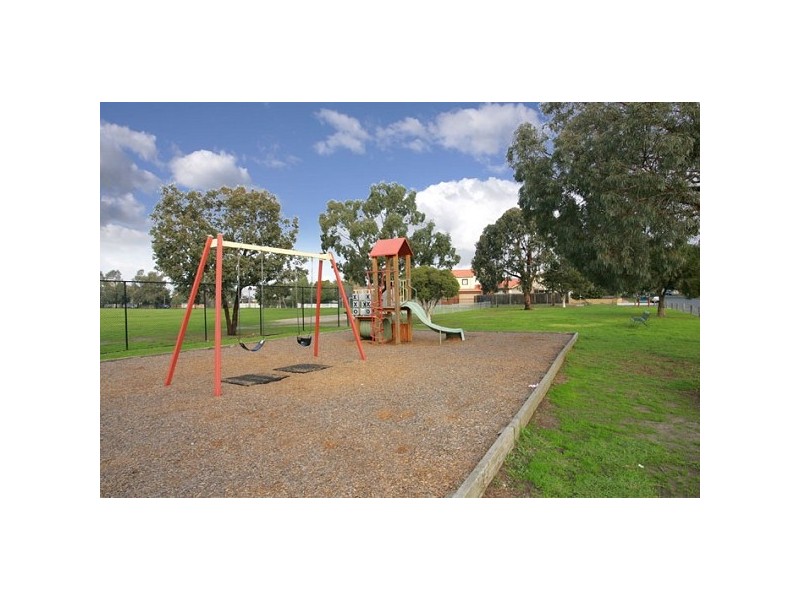 66 Home Road, Newport VIC 3015